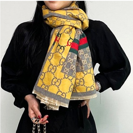 구* GUCCI 삼선 자수 머플러