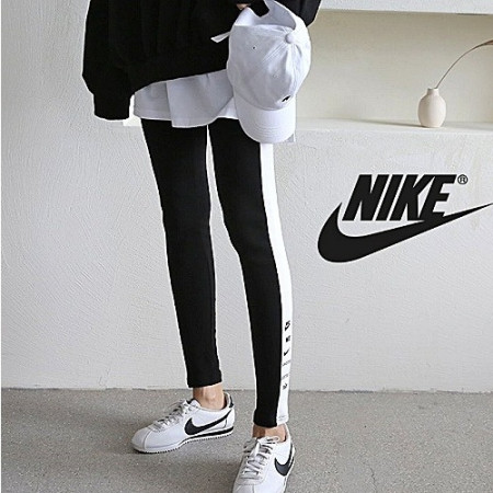 나*키 NIKE 멀티 스우시 레깅스