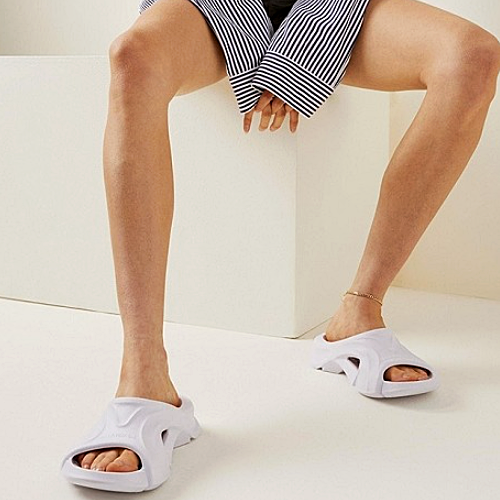 발렌시아가 몰드 슬라이드 샌들 화이트