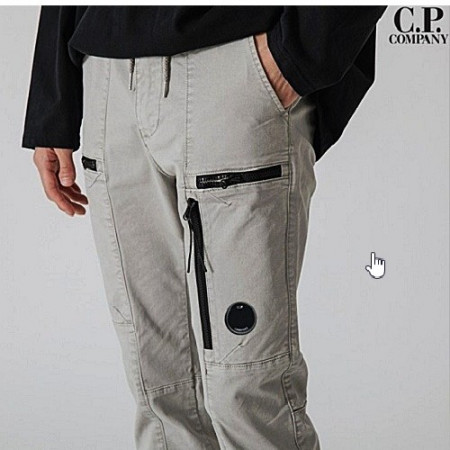 C.P. COMPANY 블랙지퍼 스트레이트 팬츠
