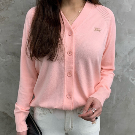 버*리 캐리 자수가디건