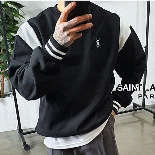 세인트 로랑 SAINT LAURENT 바시티 자수 맨투맨