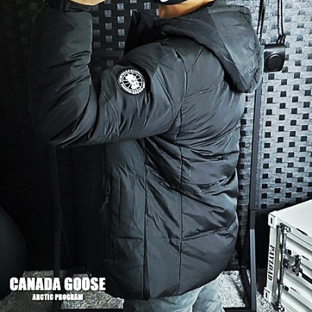 캐나다구스 오리털 패딩